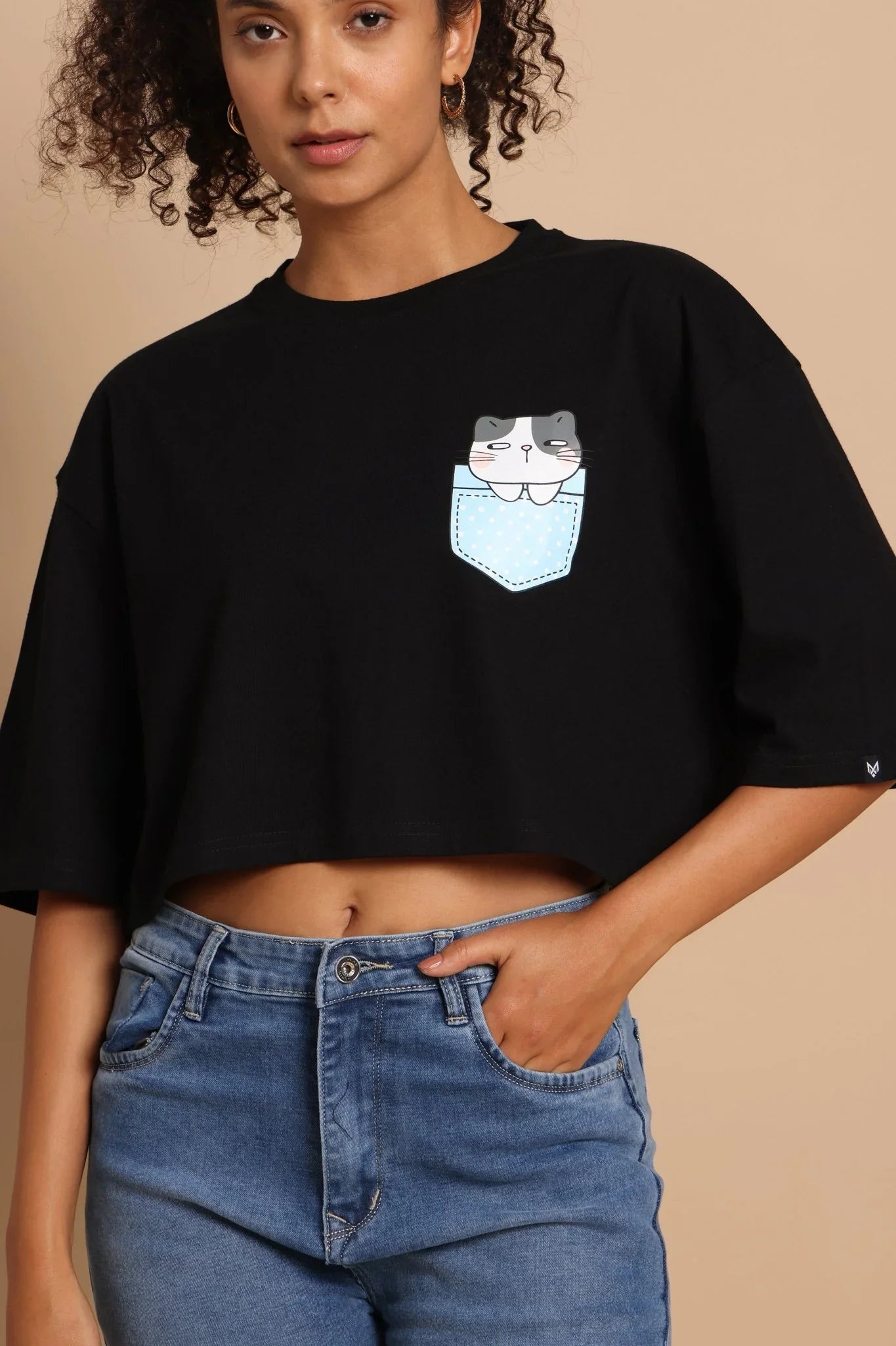 Cat Pocket Crop Tee - Black Oversized Casual Top - Wearified