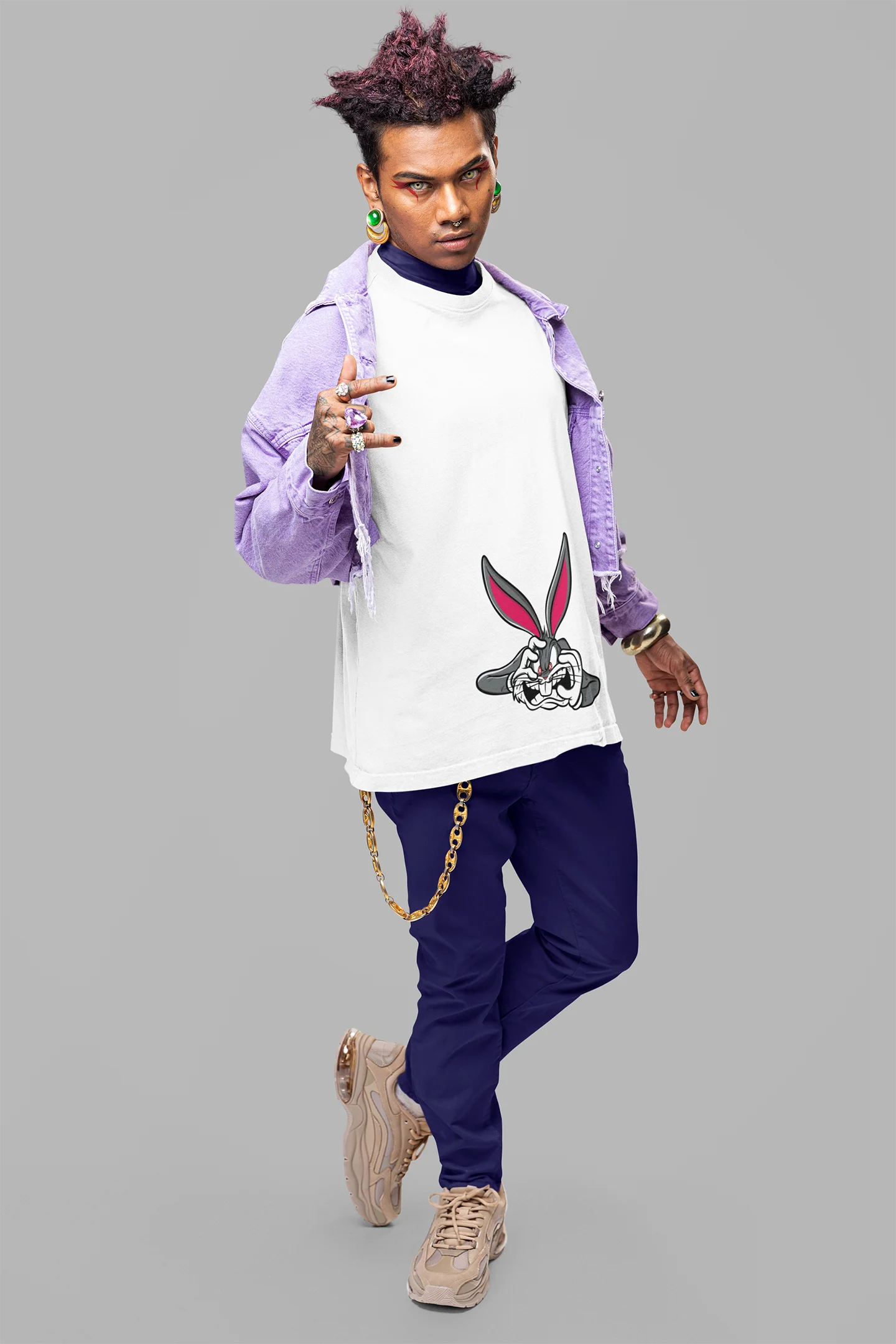 BUGS Oversized Graphic T-Shirt – Streetwear Cartoon Drop