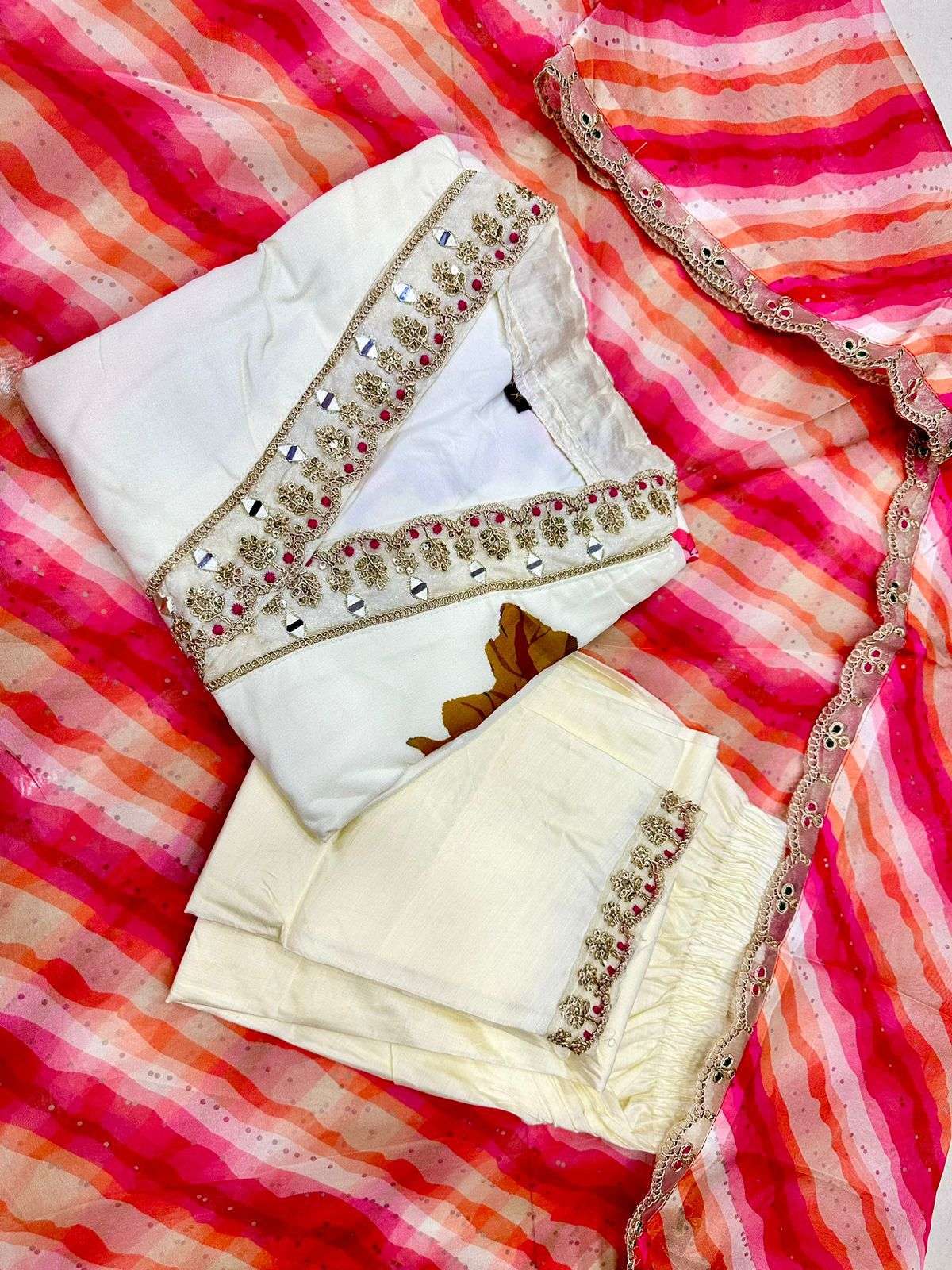 PANCHHI Gadhawal Fabric 3-Piece Kurta Set with Pink Dupatta