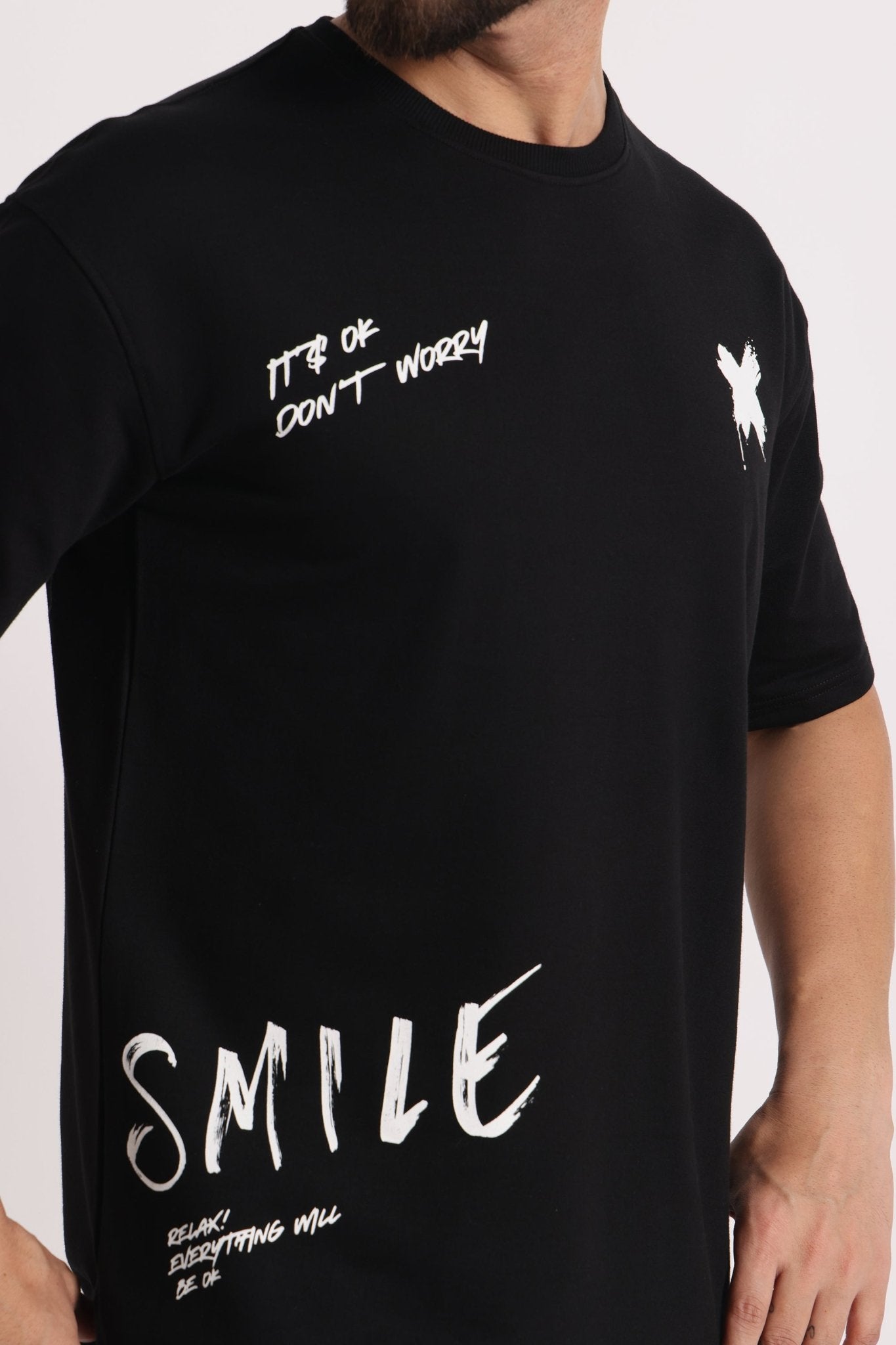 Men's Black "Smile" Oversized Graphic T-Shirt - Wearified